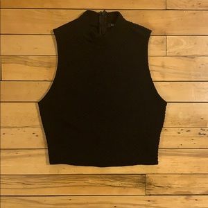 Turtle neck sleeveless crop